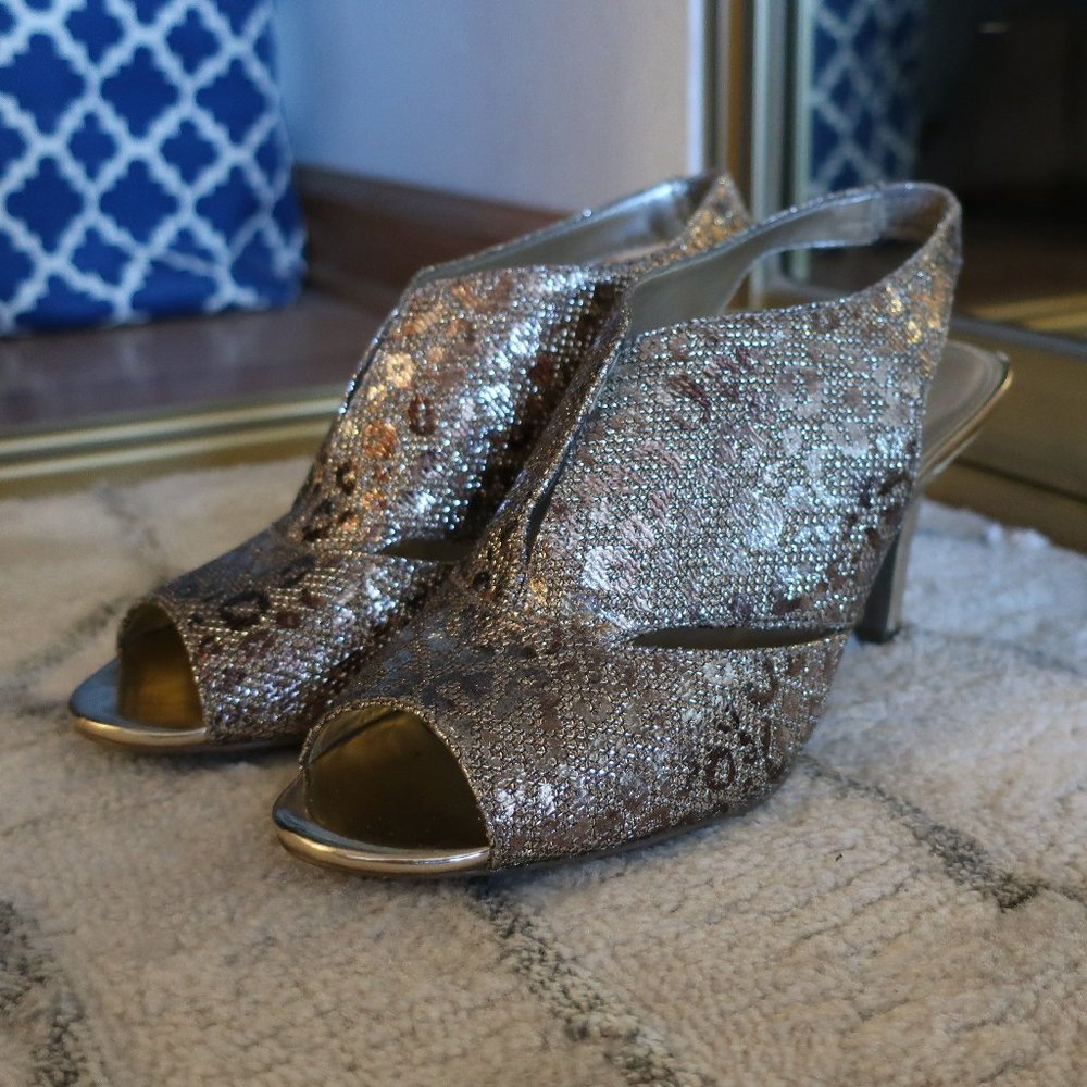 Bandolino Gold Slingback Heels
